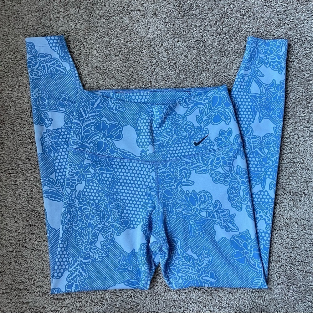 Nike Sculpt Victory High Rise Leggings - Picture 7 of 9